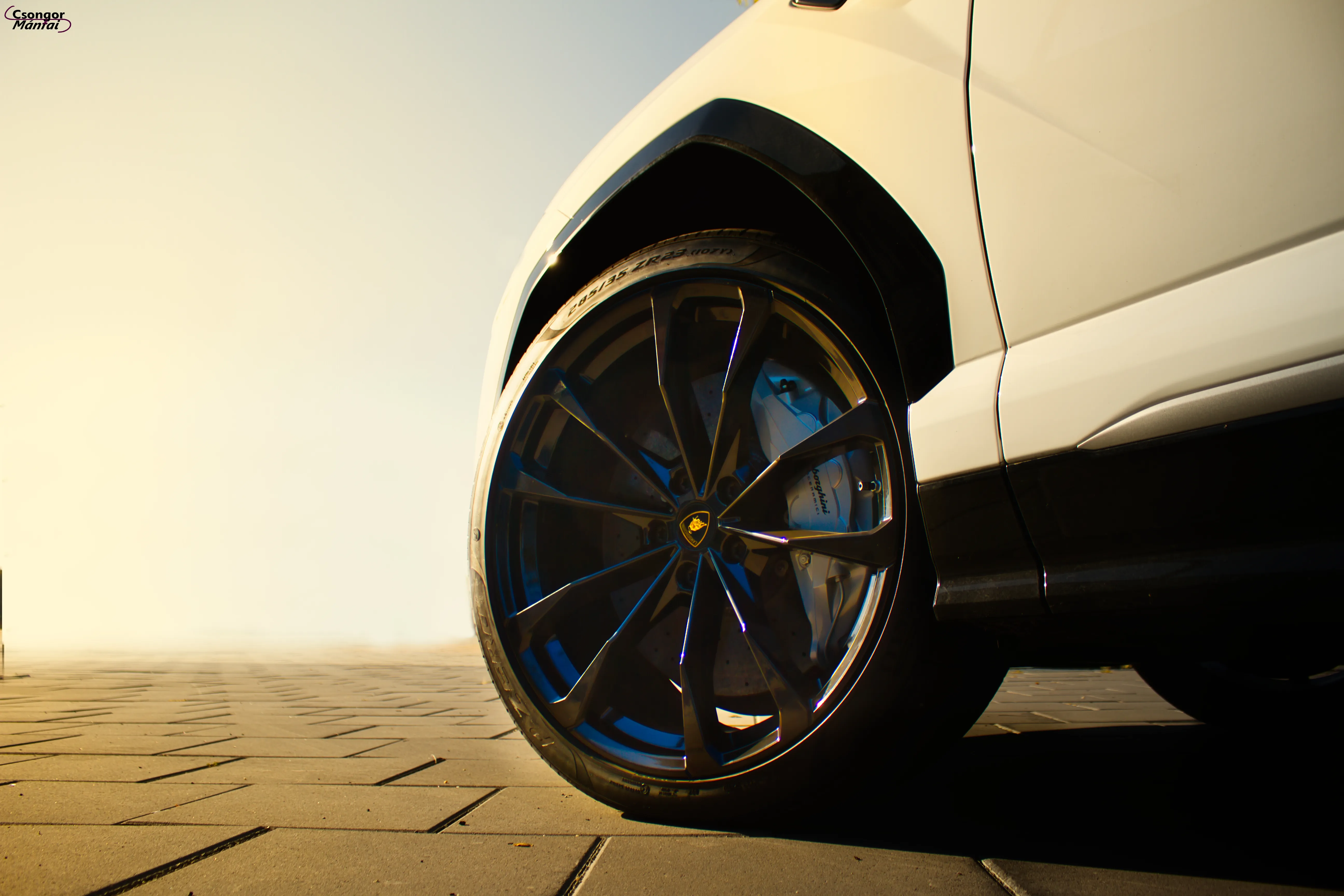 Lamborghini Urus 24